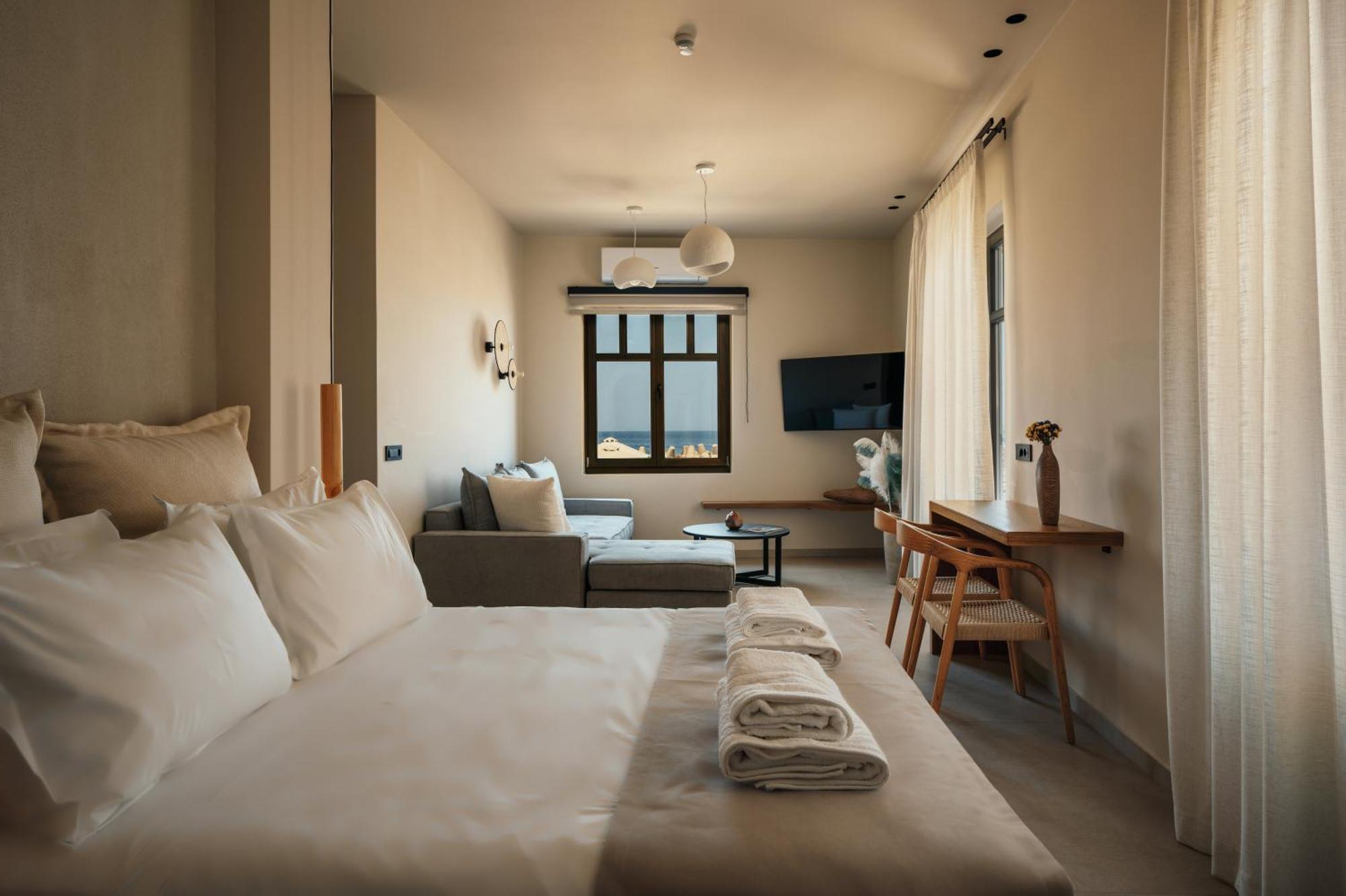 Rettimo Suites, Experience Luxury In The Heart Of Rethymno Exterior photo