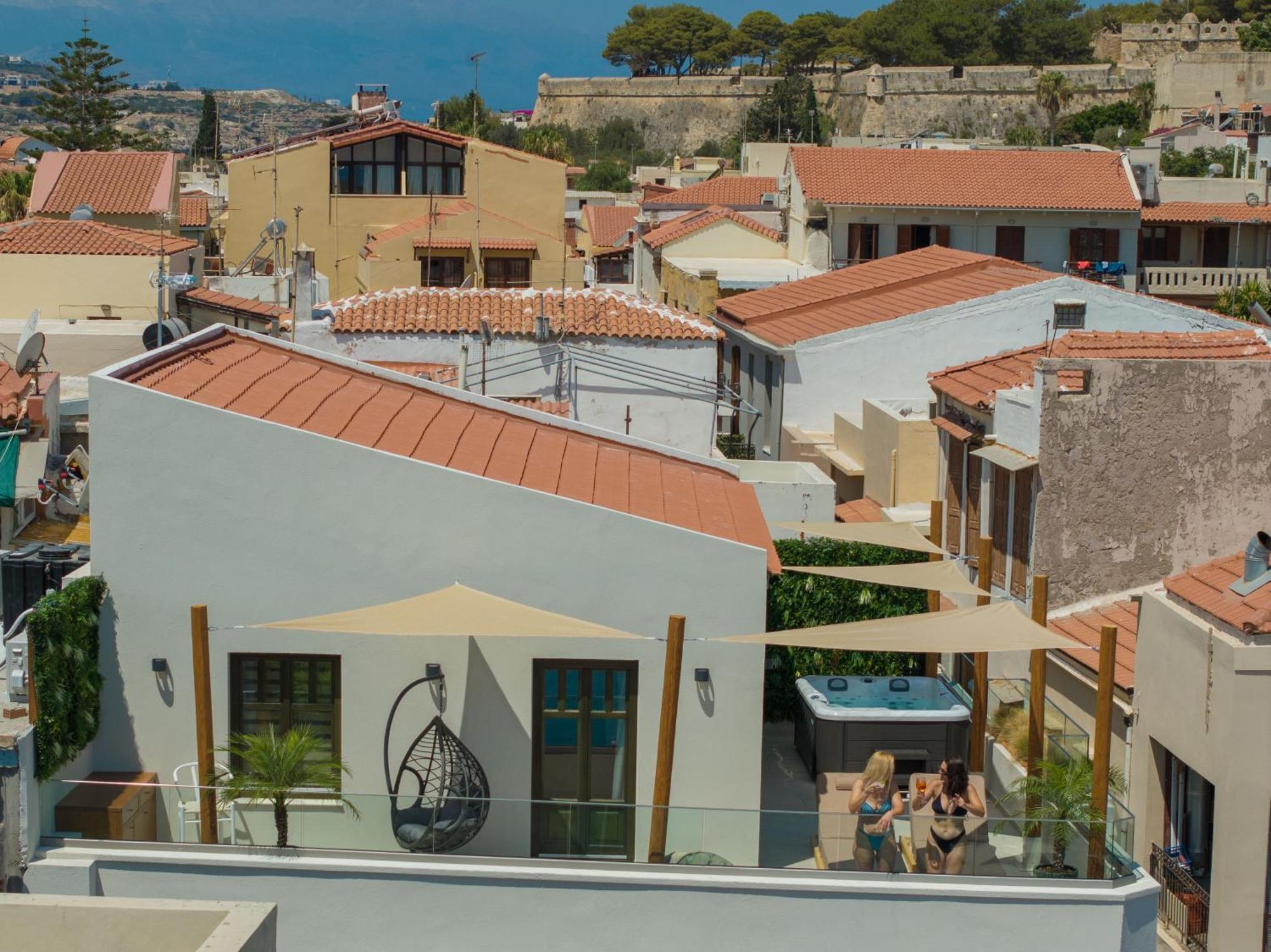 Rettimo Suites, Experience Luxury In The Heart Of Rethymno Exterior photo