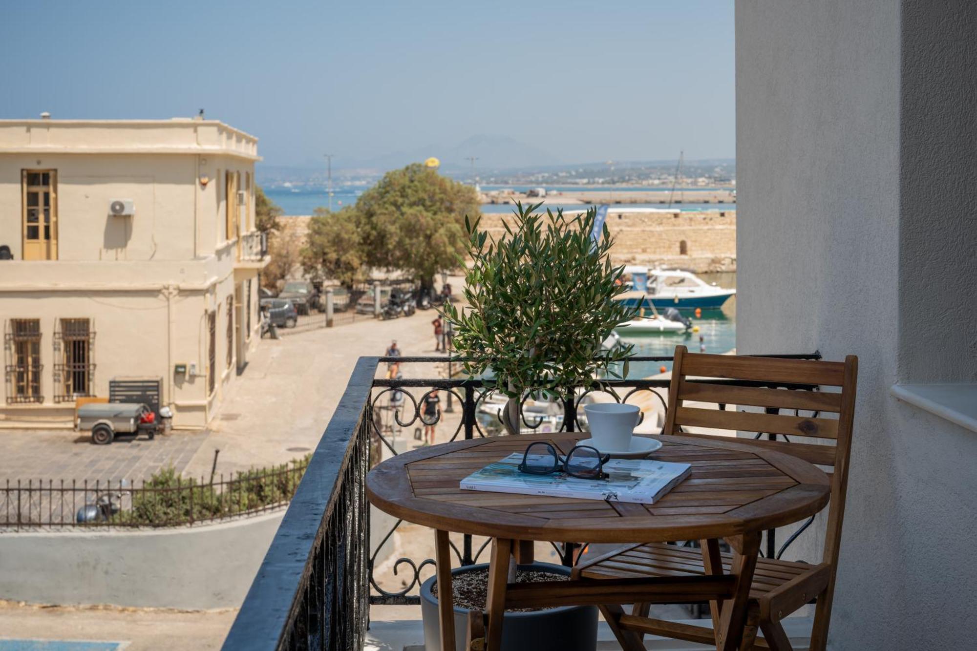 Rettimo Suites, Experience Luxury In The Heart Of Rethymno Exterior photo