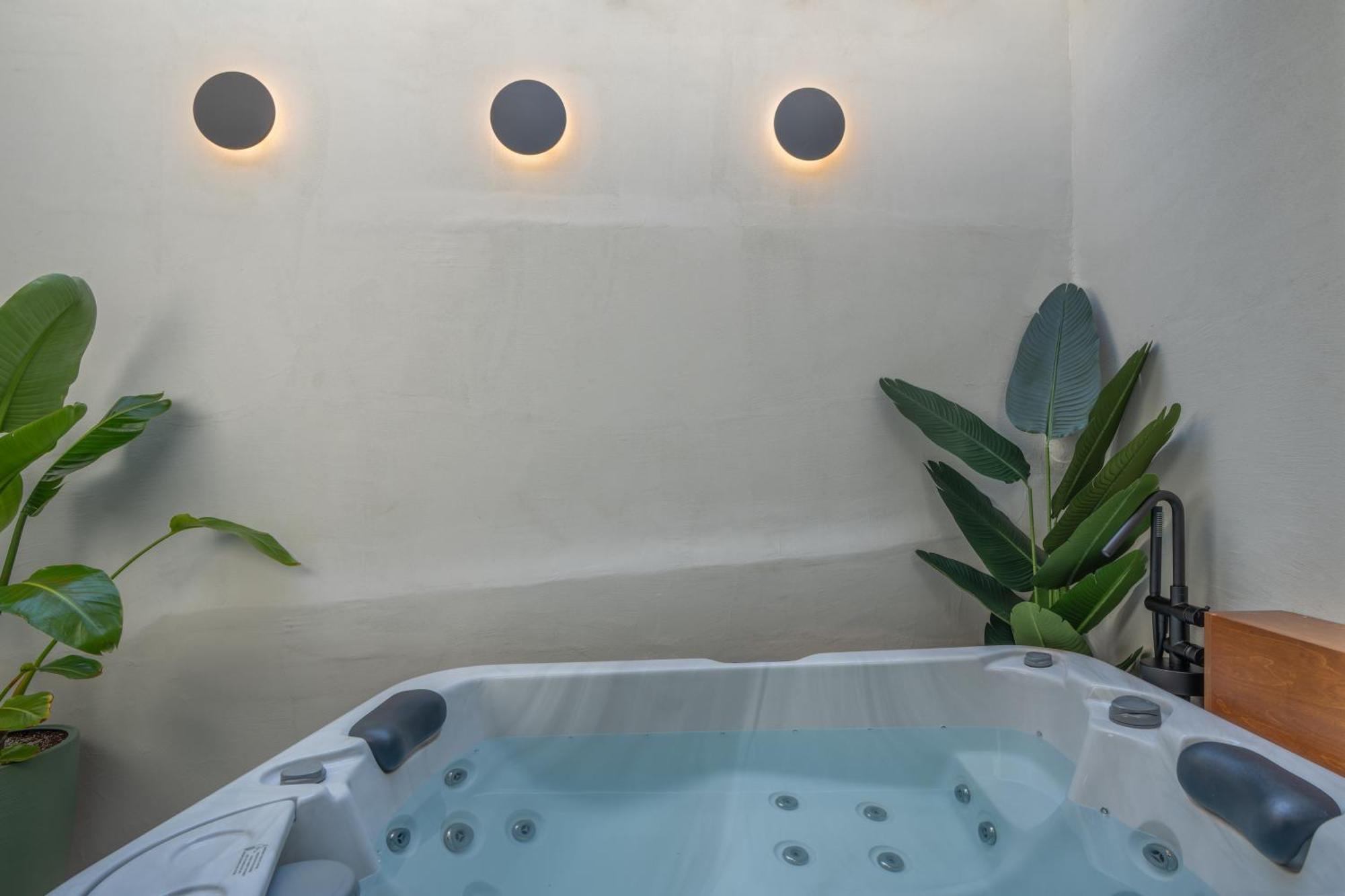 Rettimo Suites, Experience Luxury In The Heart Of Rethymno Exterior photo