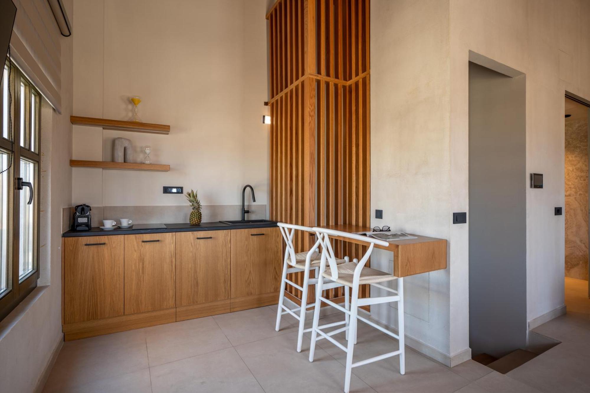Rettimo Suites, Experience Luxury In The Heart Of Rethymno Exterior photo
