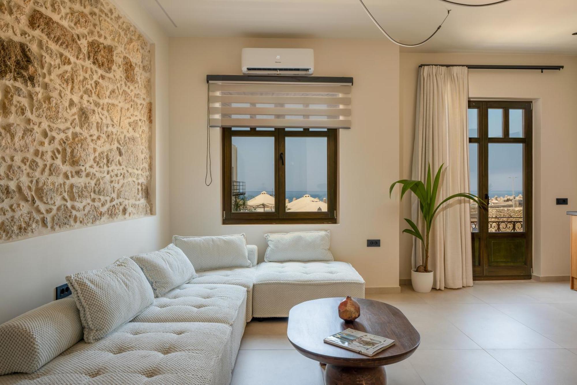 Rettimo Suites, Experience Luxury In The Heart Of Rethymno Exterior photo