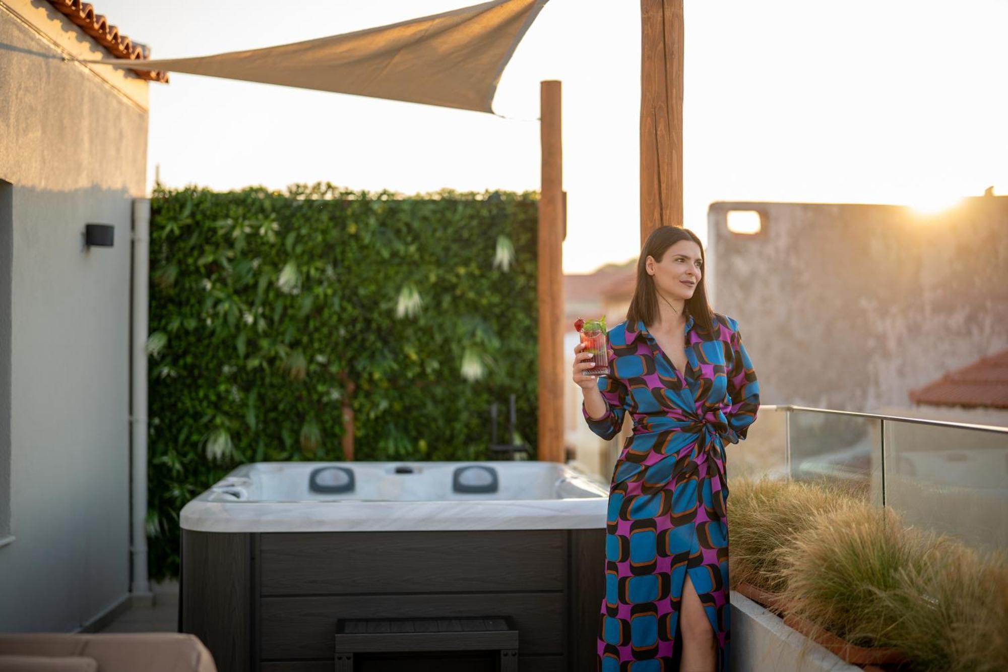 Rettimo Suites, Experience Luxury In The Heart Of Rethymno Exterior photo