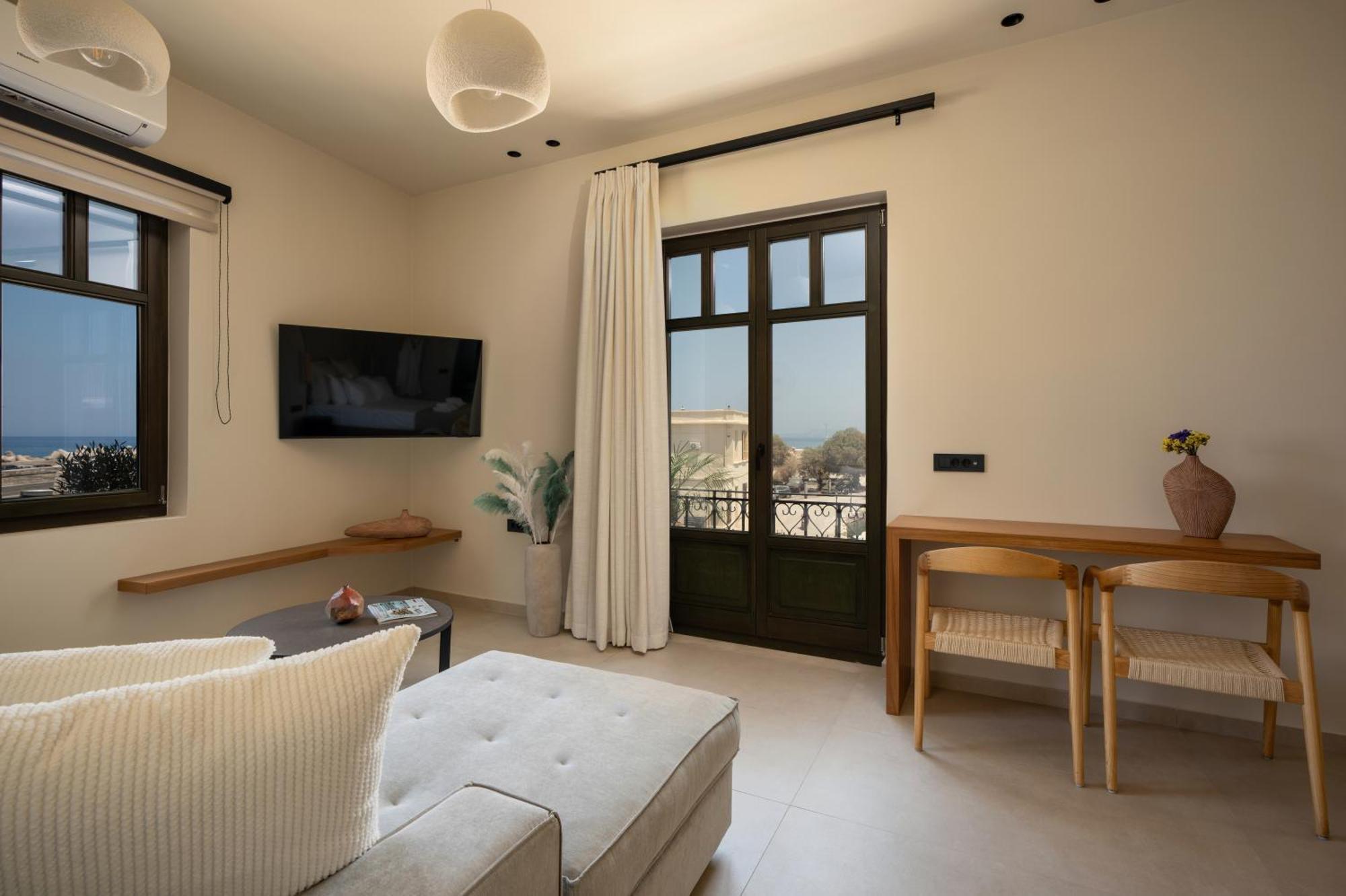 Rettimo Suites, Experience Luxury In The Heart Of Rethymno Exterior photo